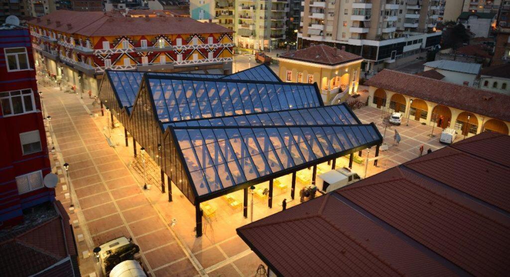 Central Apartment 2, Tirana Buitenkant foto