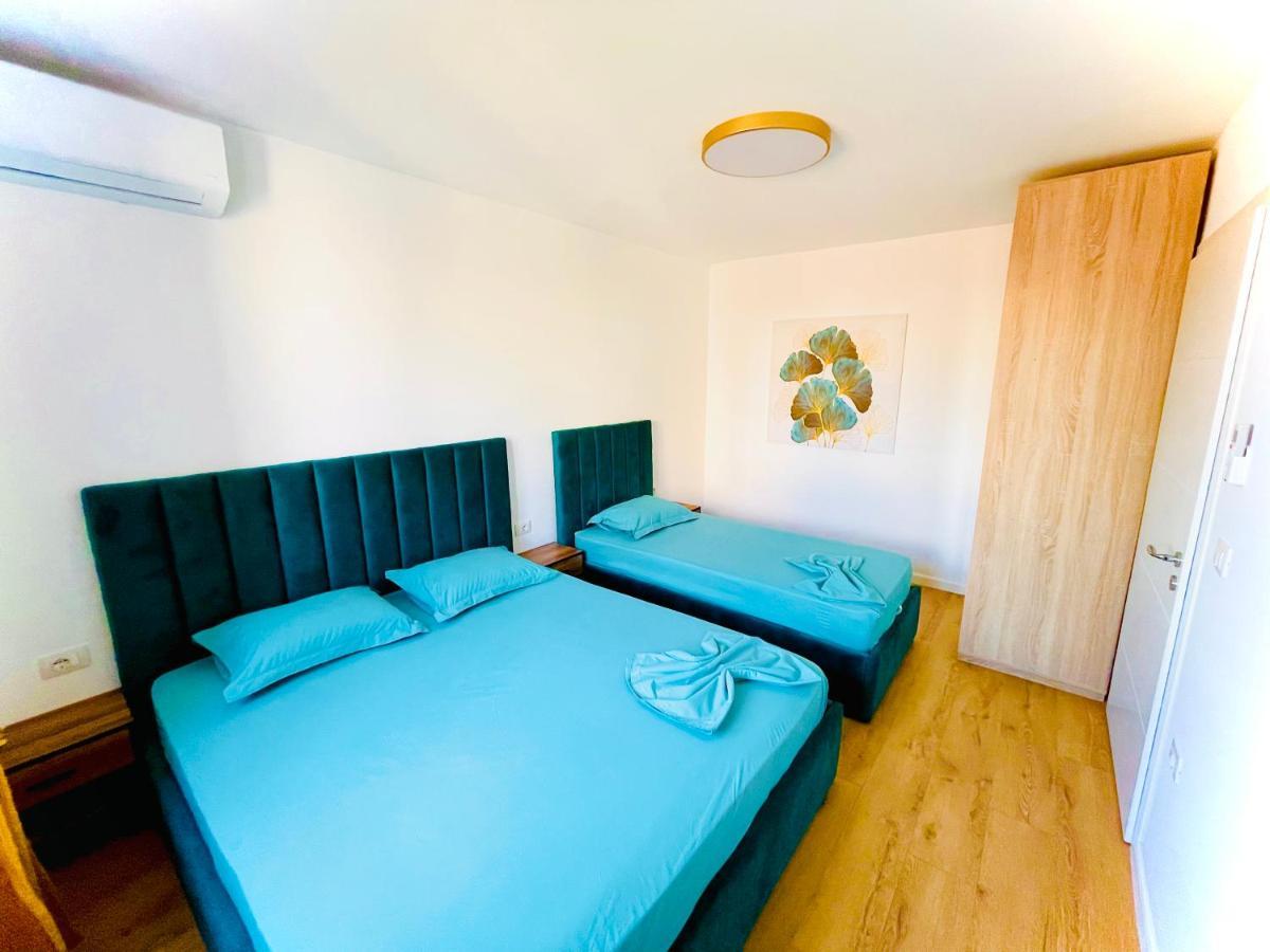 Central Apartment 2, Tirana Buitenkant foto